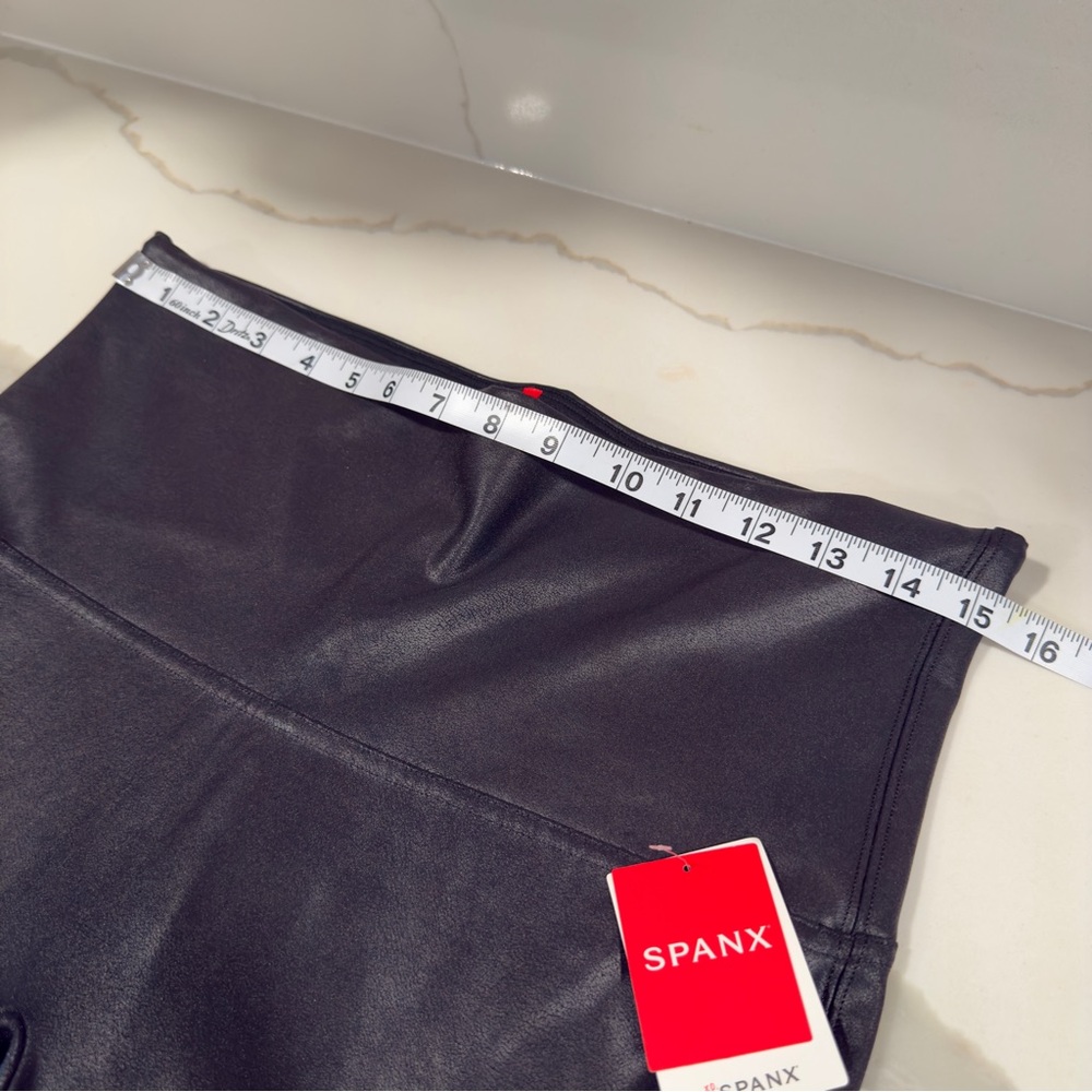 Spanx Women's Faux Leather Leggings Black Size 1X New NWT Slimming Pants‎ - Picture 8 of 13
